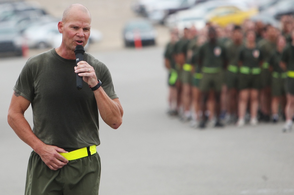 Marines participate in motivational run