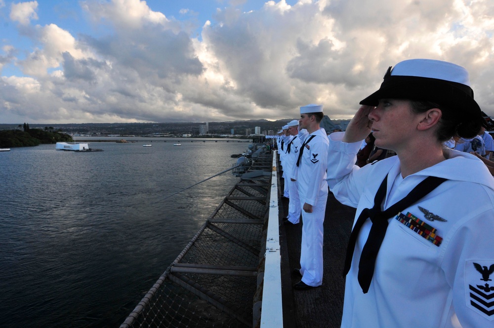 Ronald Reagan leaves Pearl Harbor