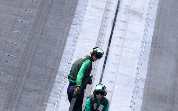 USS George H.W. Bush action
