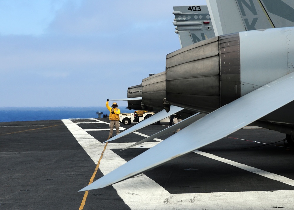 Fly off aboard USS Ronald Reagan