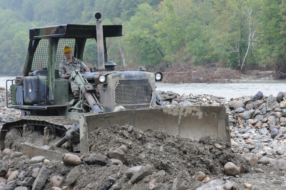 Maine National Guard helps Vermont rebuild after Irene