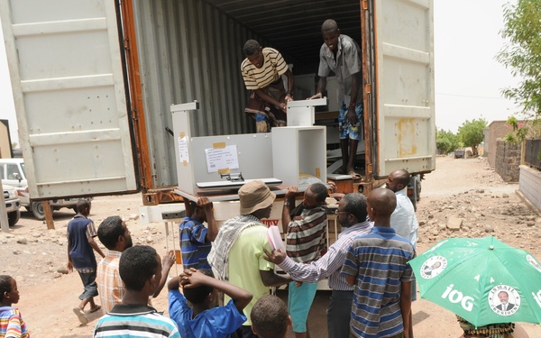 Students in southern Djibouti receive school furniture