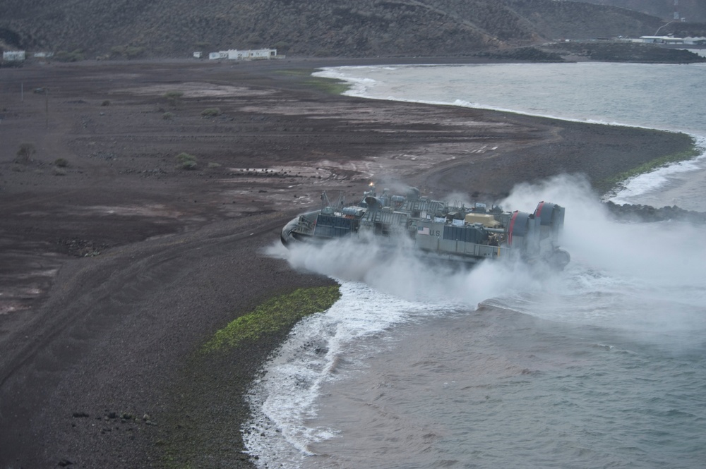 Bataan ARG supports maritime security in 5th Fleet AOR