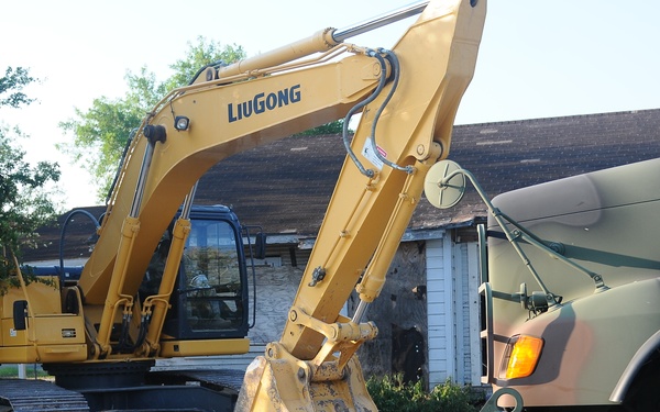 Guard task force aids city of Harlingen in drug house demolition
