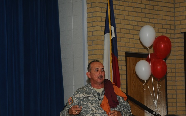 Guard soldiers teach Harlingen school children about dangers of drug use.
