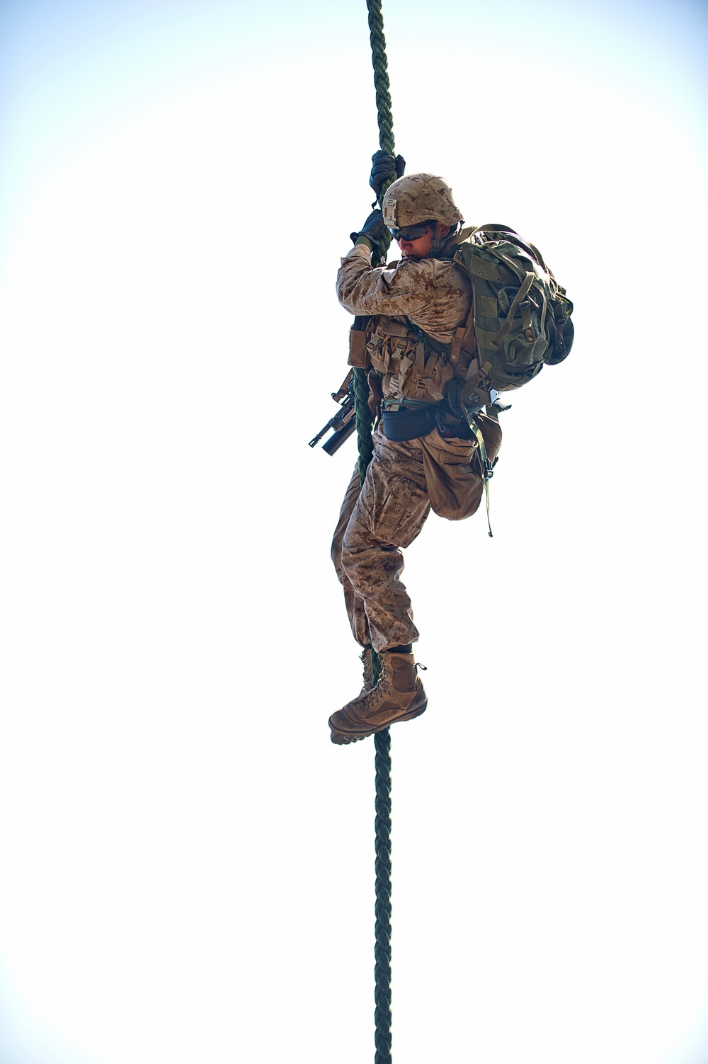 Eleventh Marine Expeditionary Unit trains aboard USS Makin Island