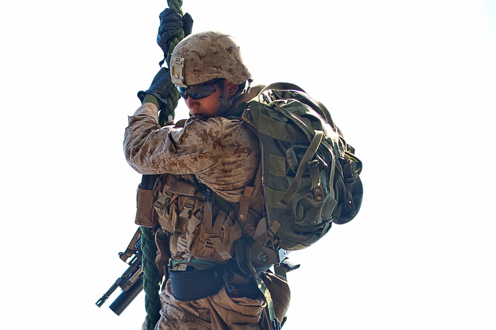 Eleventh Marine Expeditionary Unit trains aboard USS Makin Island