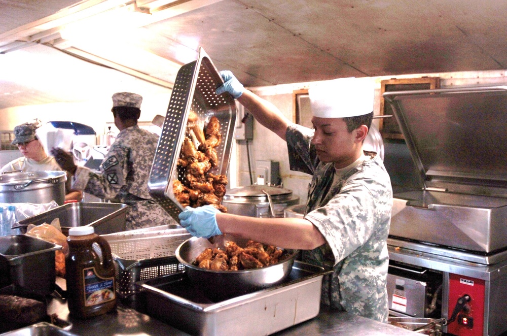 Soldiers serve up memorable meals at Mountain Eagle Café