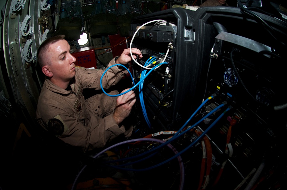 Airmen provide 'sky high' communications capability
