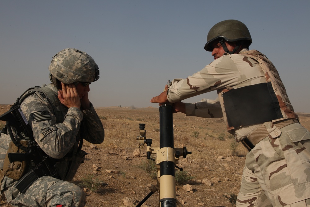 Iraqi army 81 mm training