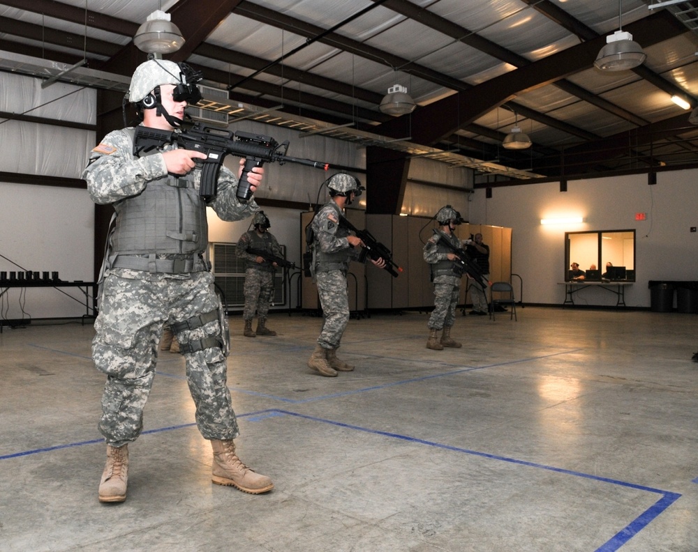 Indiana soldiers train in virtual environment during Bold Quest 2011