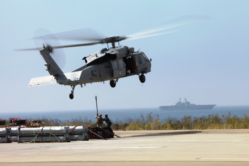 DVIDS - Images - CLR-17 Marines supply USS Bonhomme Richard [Image 2 of 6]