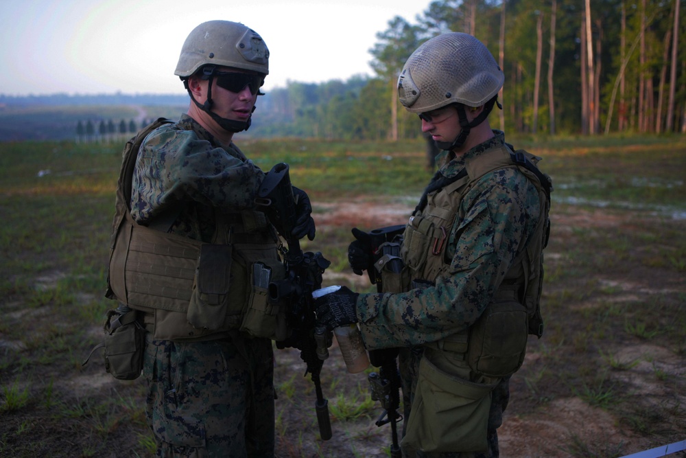 2D Reconnaissance Battalion live fire exercise