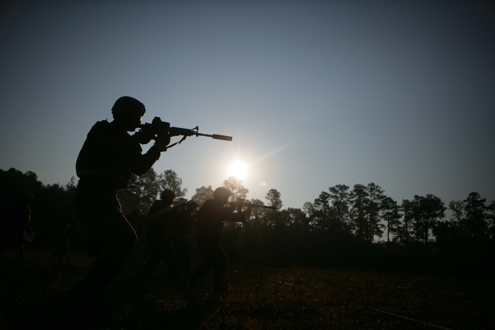 2D Reconnaissance Battalion live fire exercise