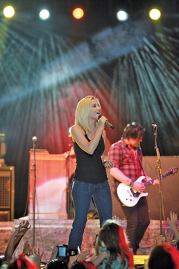 Kellie Pickler rocks air station; Red Ribbon concert a success