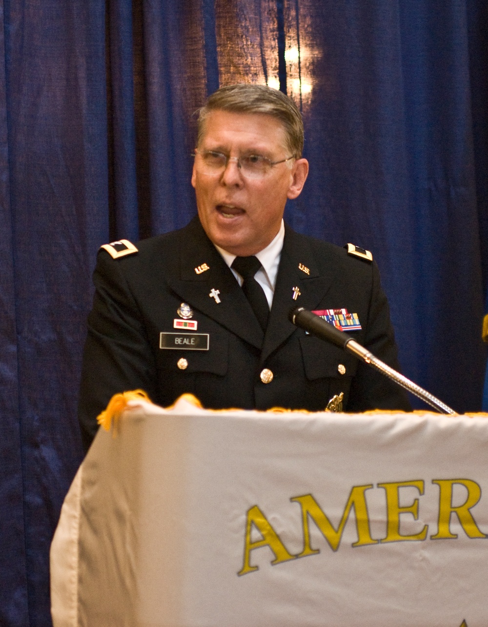 Chaplain Beale performs invocation at 2011 Festival of Tribute and Honor opening ceremony