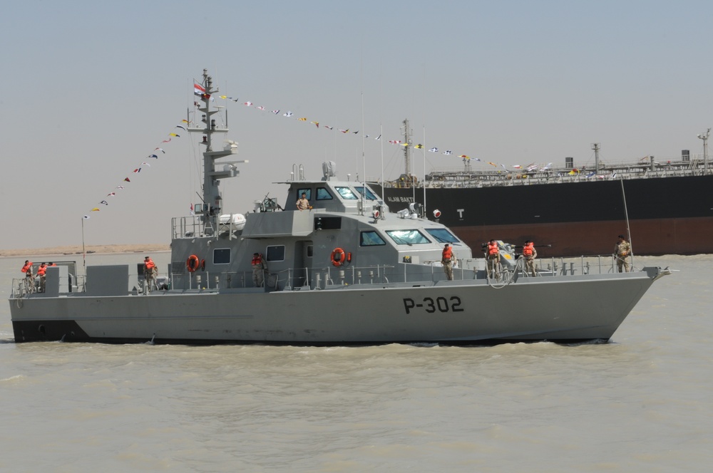 Iraqi navy showcases skill on Navy Day