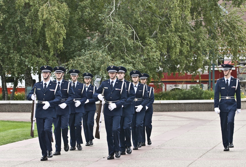 University of Saint Thomas' Air Force ROTC practice before 2011 Festival of Tribute and Honor Parade