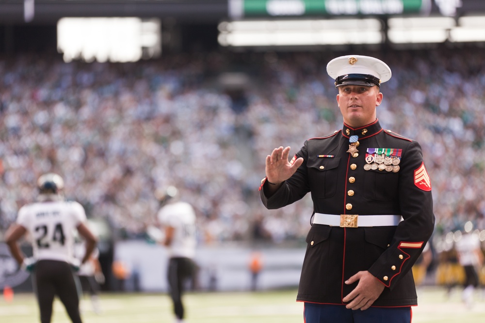 Sgt. Dakota Meyer honored at New York Jets vs Jacksonville Jaguars game, Sept. 18