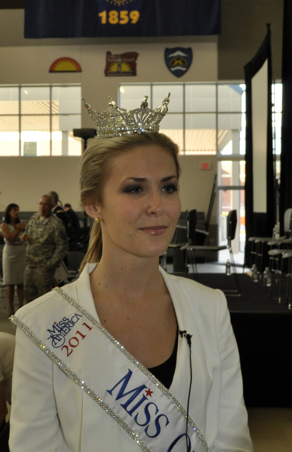 Miss Oregon at 41 Infantry Division Armed Forces Reserve Center