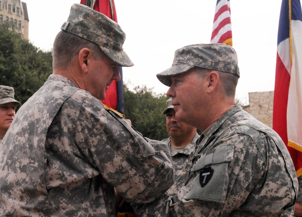 Houston-based brigade welcomes new commander