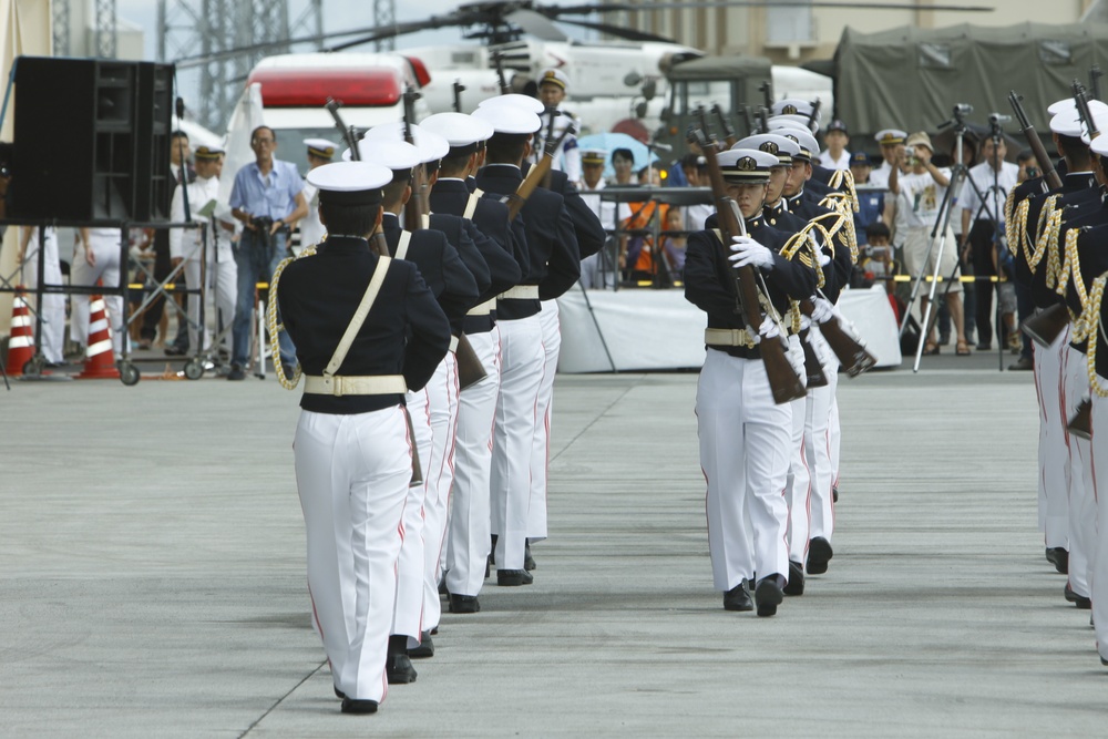 JMSDF flies through open house festival