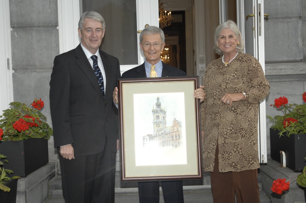 SACEUR hosts dinner for the NMRs'