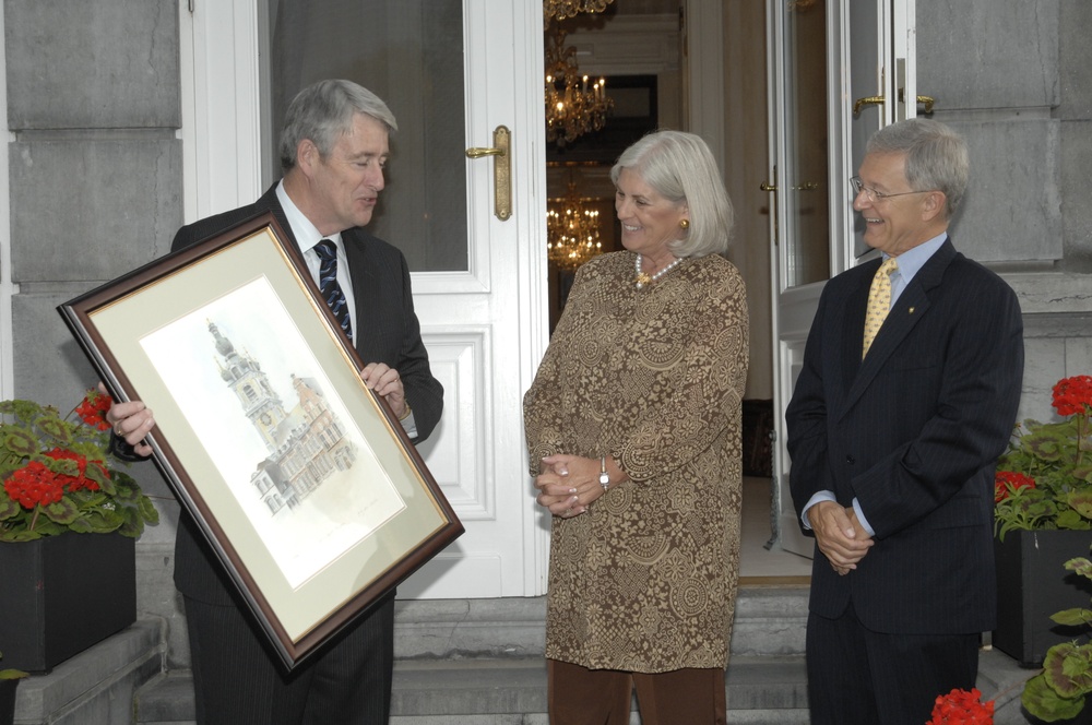 SACEUR hosts dinner for the NMRs'