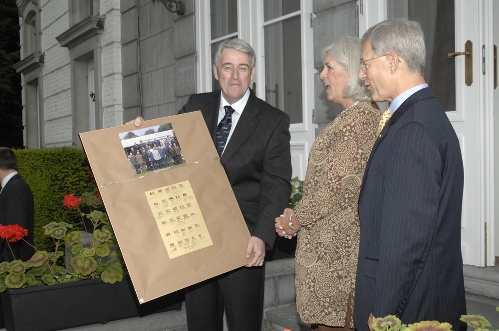 SACEUR hosts dinner for the NMRs'