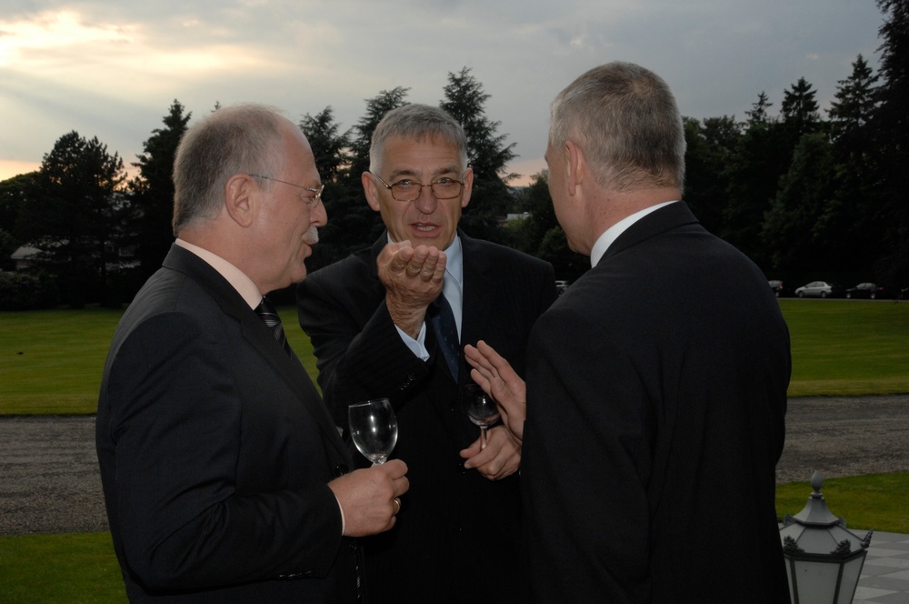 SACEUR hosts dinner for the NMRs'