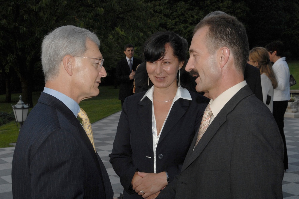 SACEUR hosts dinner for the NMRs'