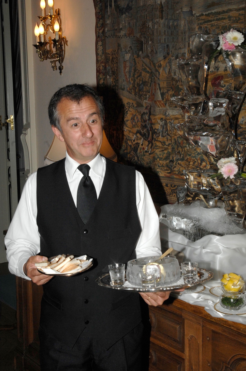 SACEUR hosts dinner for the NMRs'