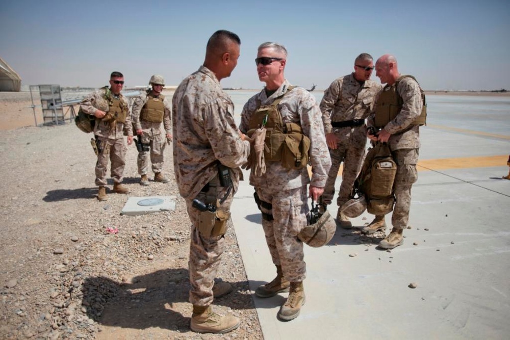 Commandant of the Marine Corps visits RCT-5 Marines and sailors