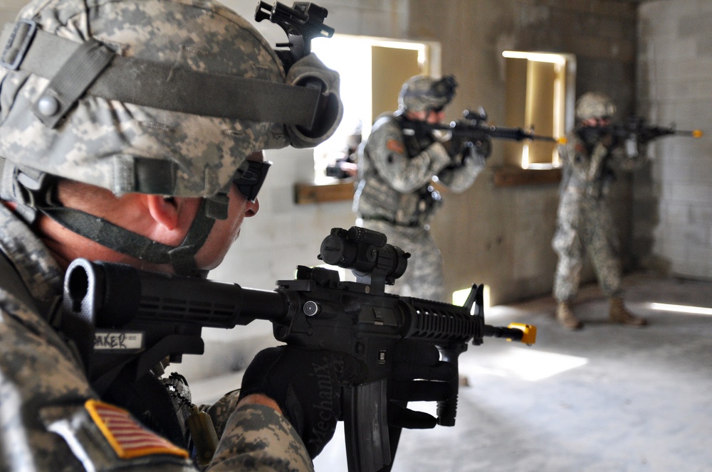 Virginia infantry battalion conducts urban ops