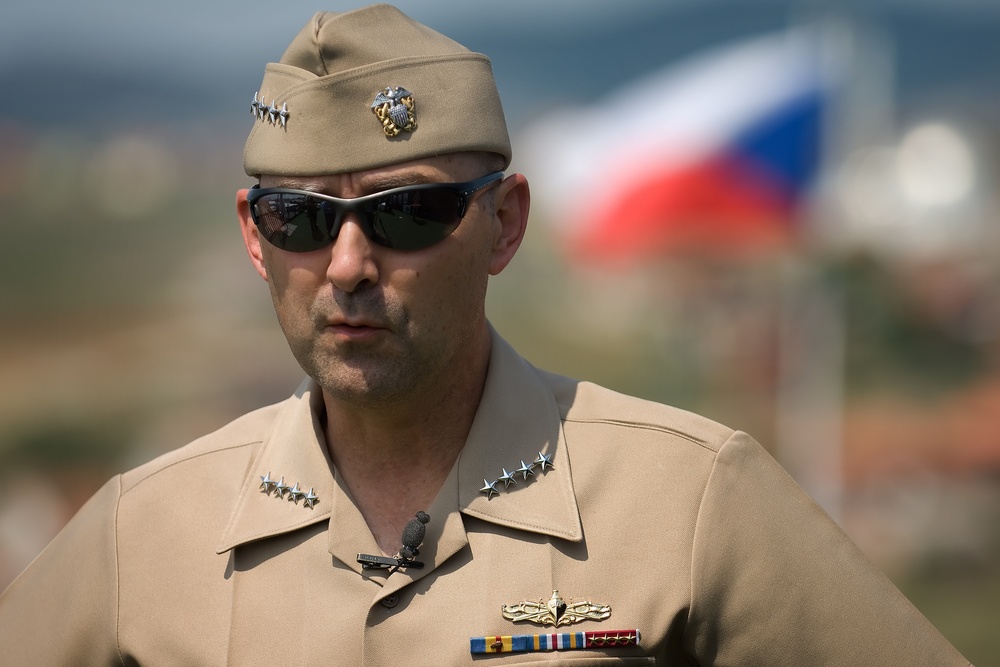 New SACEUR makes first visit to Kosovo