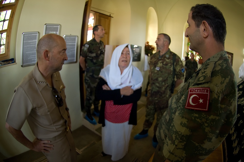 New SACEUR makes first visit to Kosovo