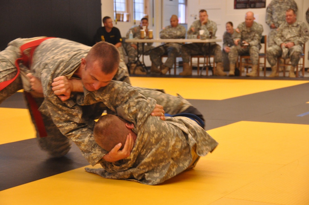 California National Guard soldiers compete in the 2011 Best Warrior competition