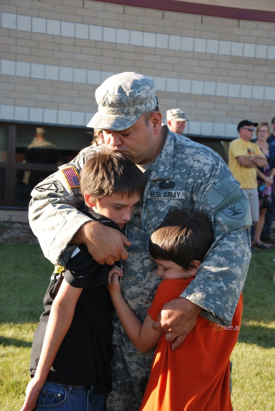 Community sends off Guardsmen deploying to Kosovo