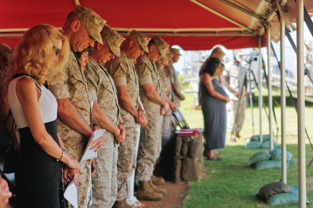 HQSVCBN/MARFORPAC change of command