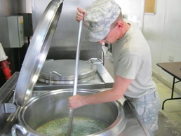 ‘Warhorse’ gets lean; Army cooks replace contractors