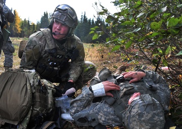 212th Rescue Squadron and 509th Infantry Regiment (Airborne) train with each other