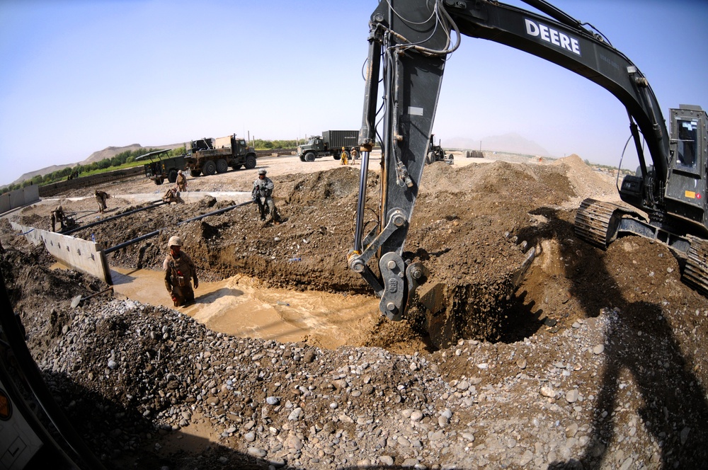 Musa Qal'eh low water crossing