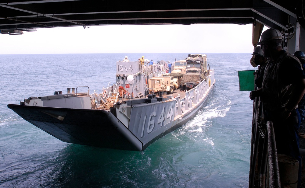 USS Whidbey Island action