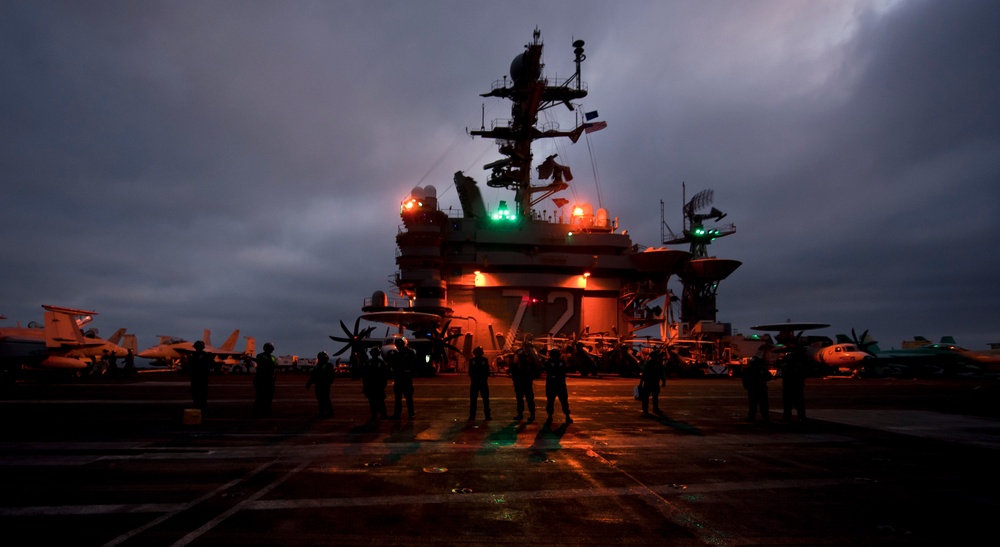 USS Abraham Lincoln action