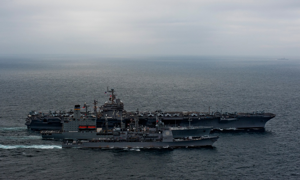 USS Abraham Lincoln action