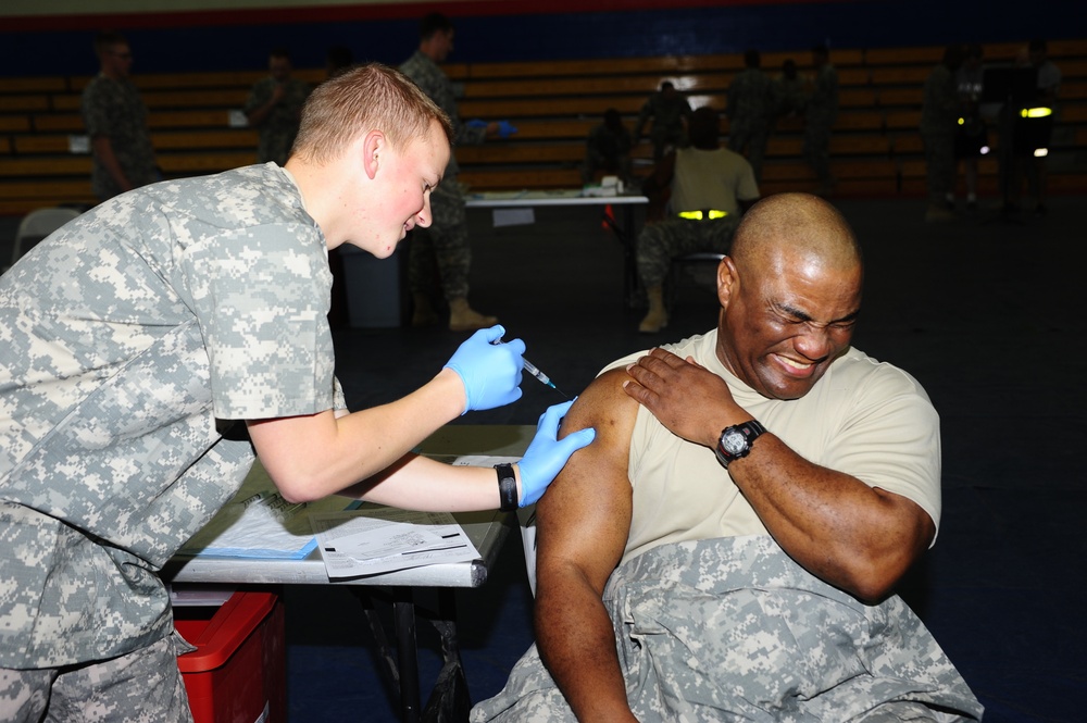DVIDS - Images - Third Army hosts flu vaccine exercise [Image 2 of 3]