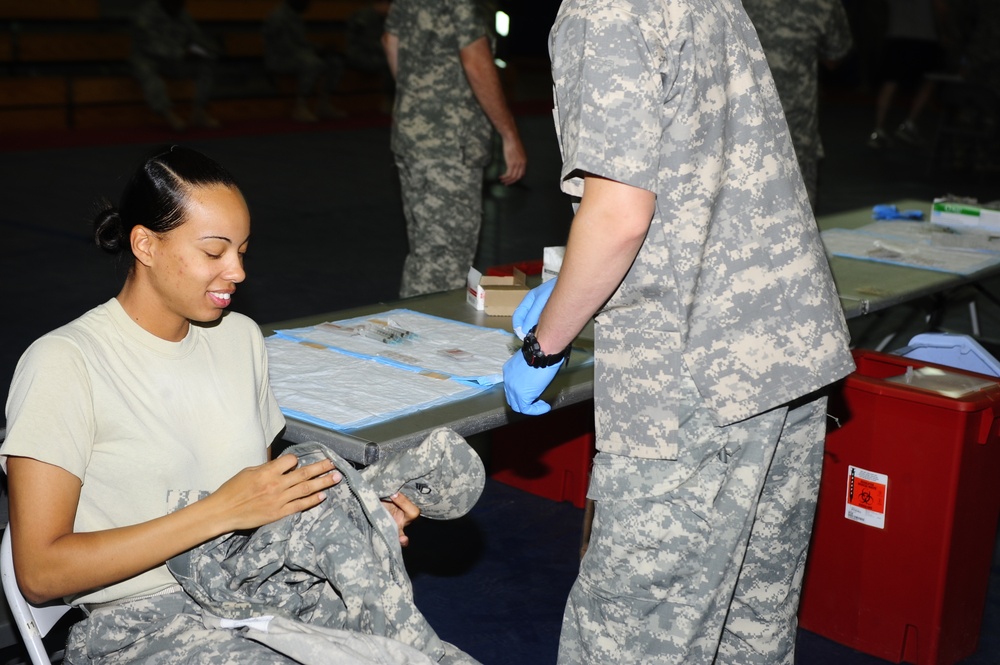 DVIDS - Images - Third Army hosts flu vaccine exercise [Image 3 of 3]