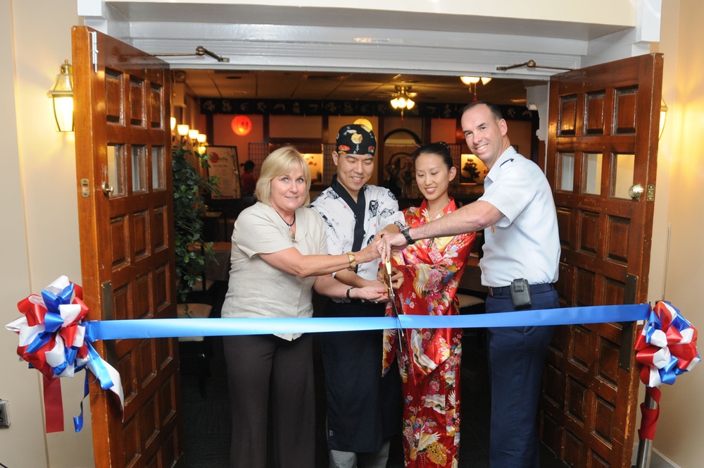 New Asian cuisine restaurant opens on Maxwell