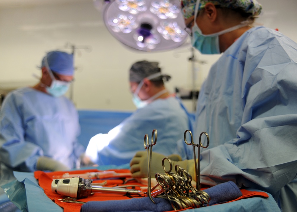Surgical team repairs wounded warriors