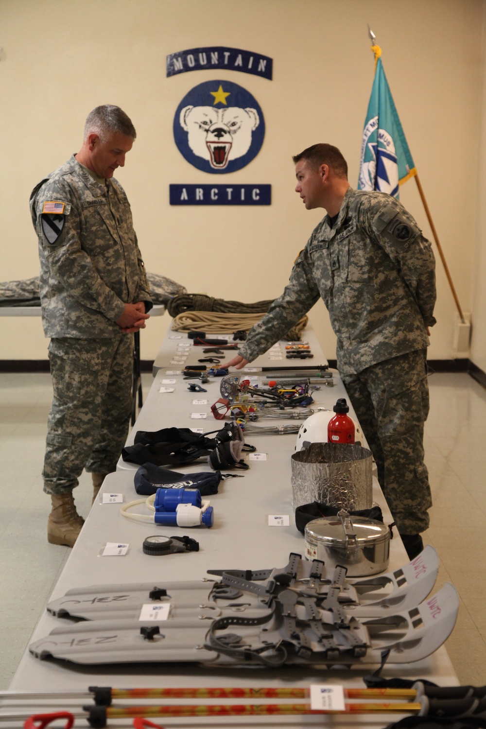 SMA Raymond Chandler visits The Northern Warfare Training Center